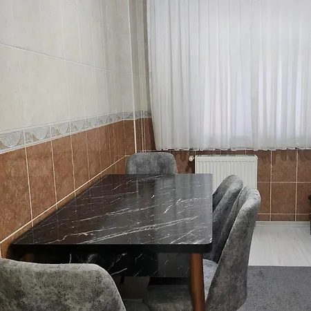 Ayka Apartament *